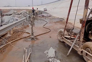盘锦公路钻孔施工